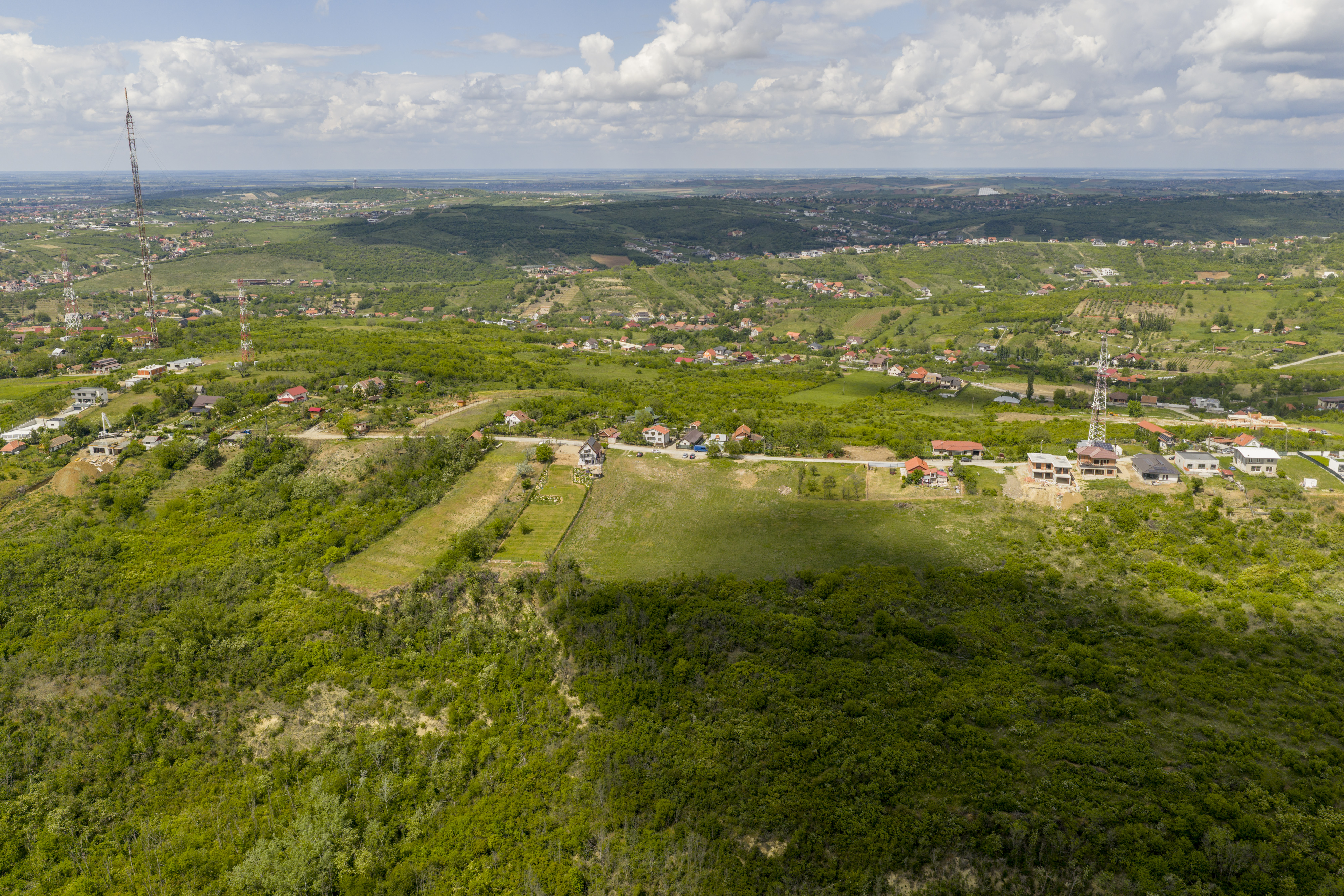 Vedere a orașului de pe deal